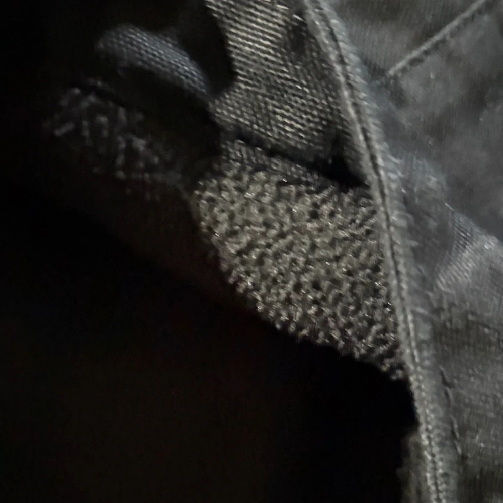 Carhartt black Zip-Up Hooded fleece lined vest. Vintage! - Picture 3 of 4